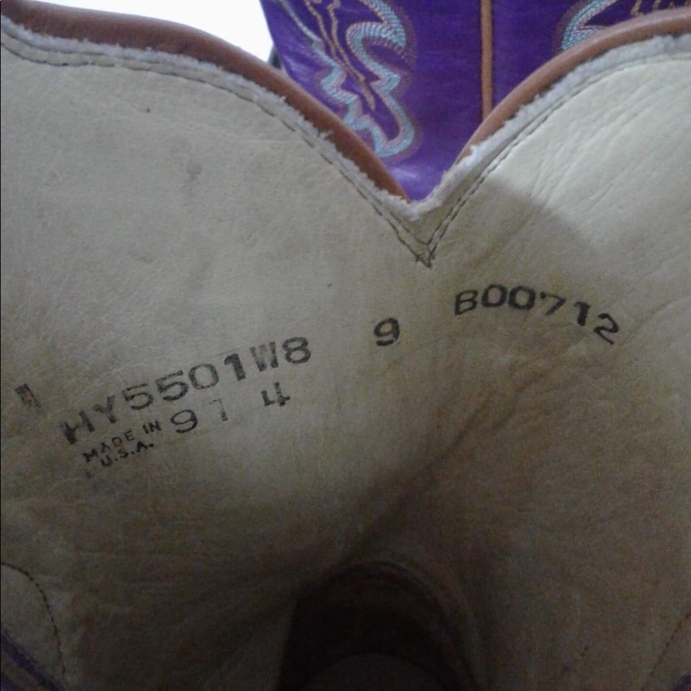 Boots - Picture 2 of 4